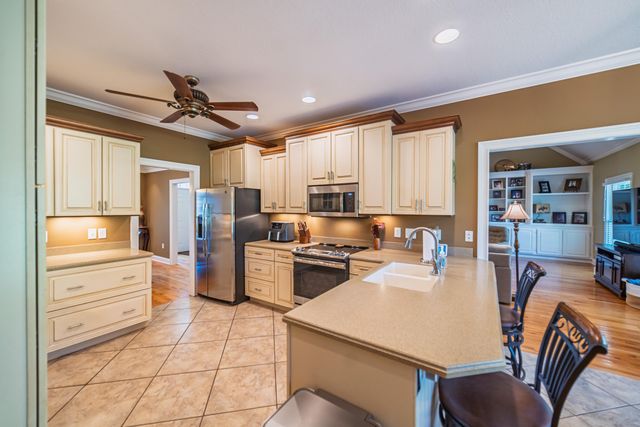 6625 Old Hinkleville Road, Paducah, KY 42001