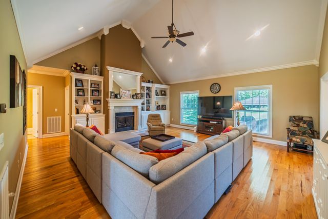 6625 Old Hinkleville Road, Paducah, KY 42001