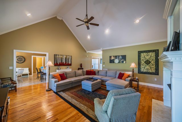 6625 Old Hinkleville Road, Paducah, KY 42001