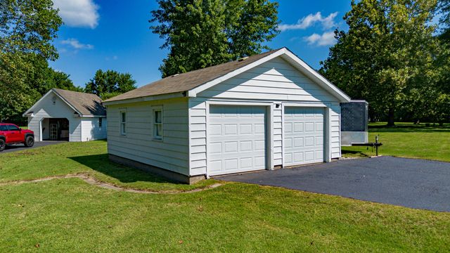 6625 Old Hinkleville Road, Paducah, KY 42001