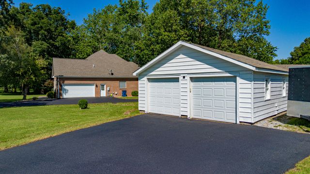 6625 Old Hinkleville Road, Paducah, KY 42001