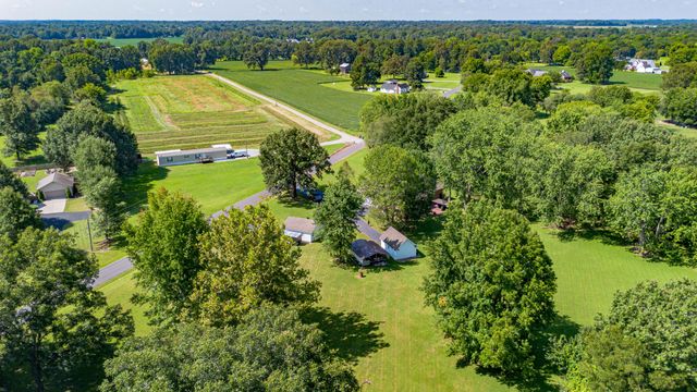 6625 Old Hinkleville Road, Paducah, KY 42001