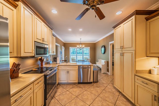 6625 Old Hinkleville Road, Paducah, KY 42001