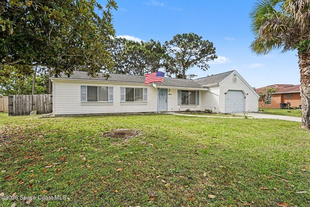 1217 Ethel Circle NE, Palm Bay, FL 32905