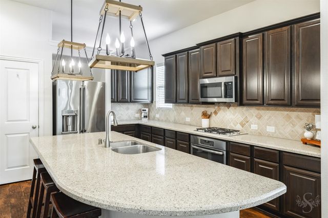 6003 Hedgepark Drive, Richmond, TX 77407