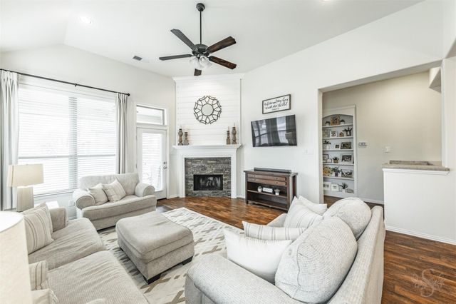 6003 Hedgepark Drive, Richmond, TX 77407