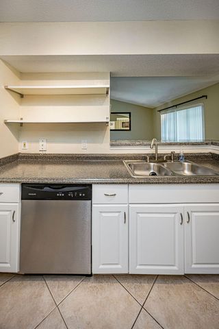 815 W BOYNTON BEACH Boulevard 1-203, Boynton Beach, FL 33426