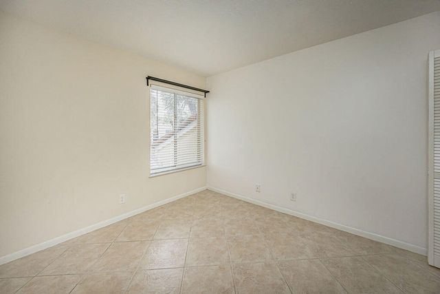 815 W BOYNTON BEACH Boulevard 1-203, Boynton Beach, FL 33426