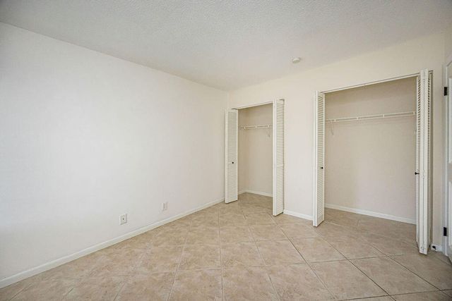 815 W BOYNTON BEACH Boulevard 1-203, Boynton Beach, FL 33426