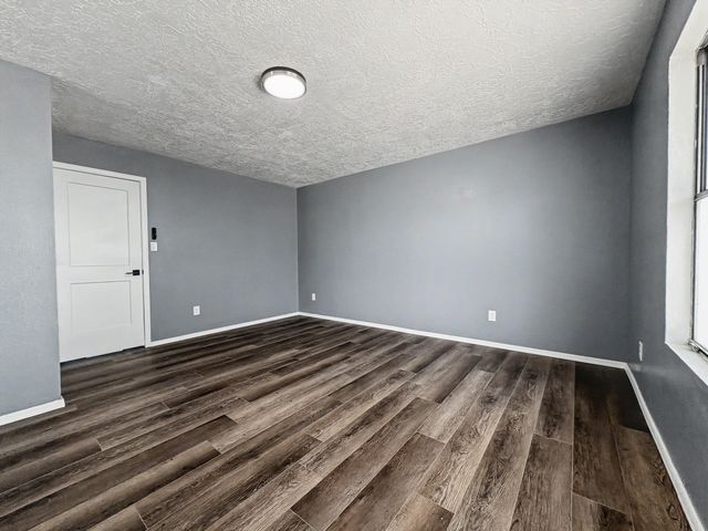 877 Arkansas Street SE, Rio Rancho, NM 87124