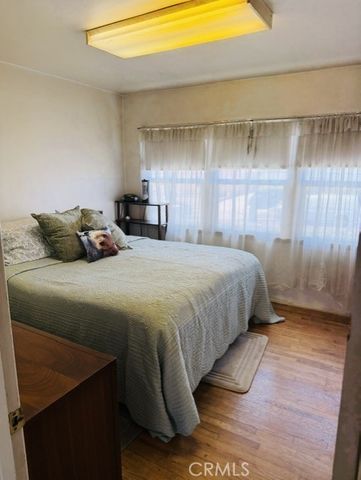 13708 S Menlo, Gardena, CA 90247