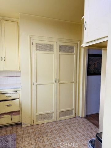 13708 S Menlo, Gardena, CA 90247