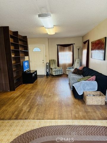 13708 S Menlo, Gardena, CA 90247