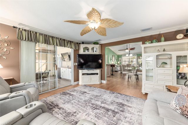 1075 NAPIER COURT, The Villages, FL 32162