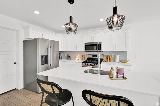 6526 S ASPEN LN, South Weber, UT 84405