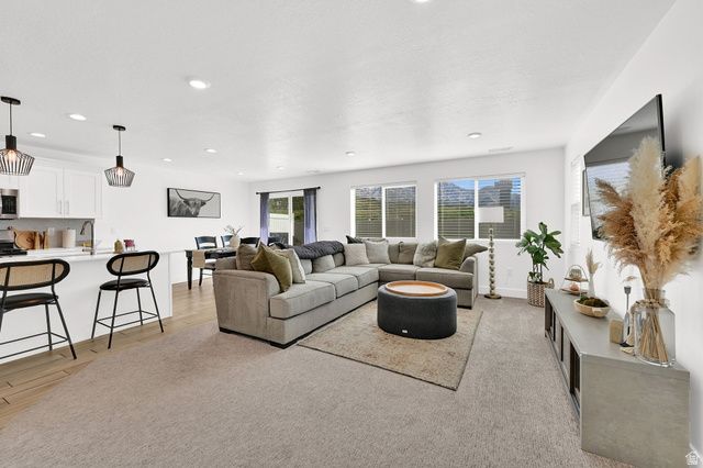 6526 S ASPEN LN, South Weber, UT 84405