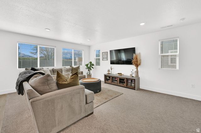 6526 S ASPEN LN, South Weber, UT 84405