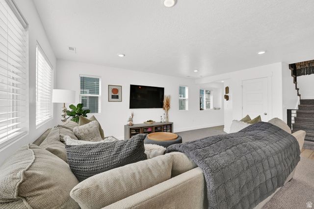 6526 S ASPEN LN, South Weber, UT 84405