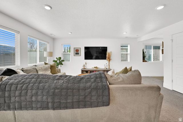 6526 S ASPEN LN, South Weber, UT 84405