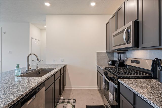 7318 Donnino Drive, Texas City, TX 77591