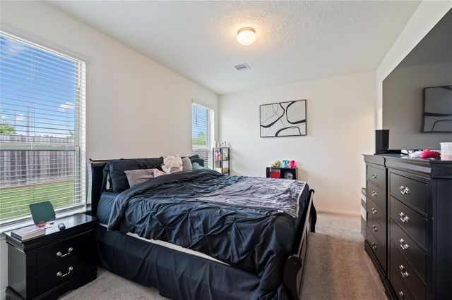 7318 Donnino Drive, Texas City, TX 77591