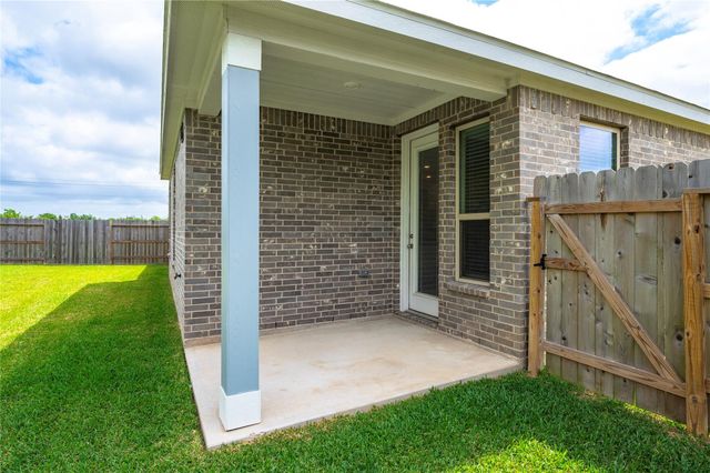 7318 Donnino Drive, Texas City, TX 77591