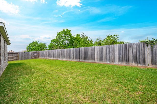 7318 Donnino Drive, Texas City, TX 77591