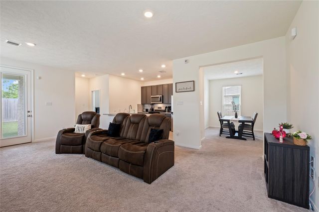 7318 Donnino Drive, Texas City, TX 77591