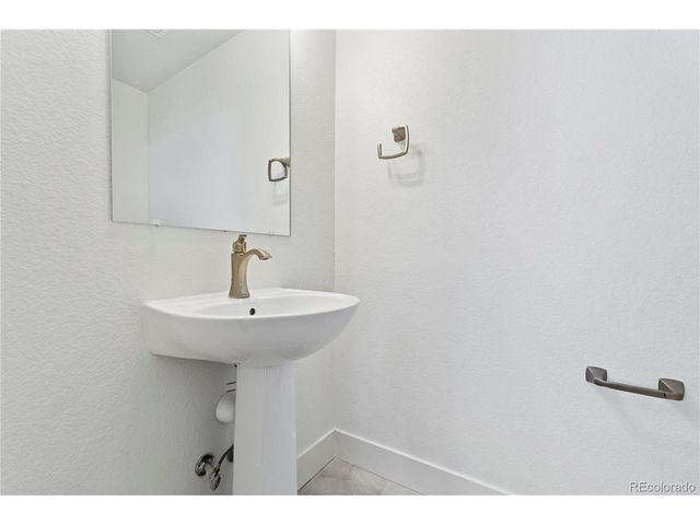 14223 Currant St, Broomfield, CO 80020