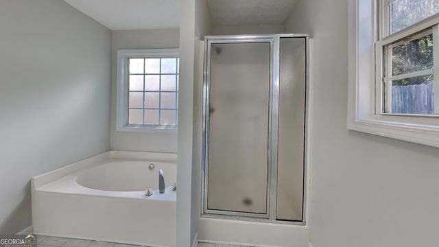 321 Shadowbrooke Drive, Loganville, GA 30052