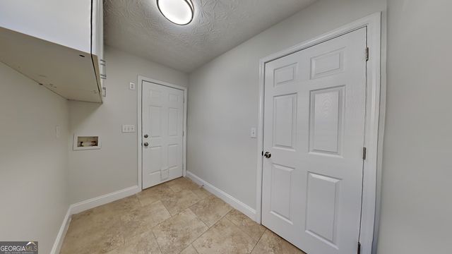 321 Shadowbrooke Drive, Loganville, GA 30052