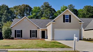 321 Shadowbrooke Drive, Loganville, GA 30052