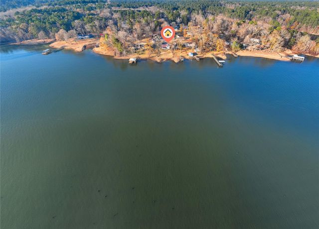 288 Clay Banks Drive, Hemphill, TX 75948