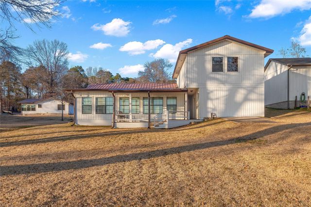 288 Clay Banks Drive, Hemphill, TX 75948