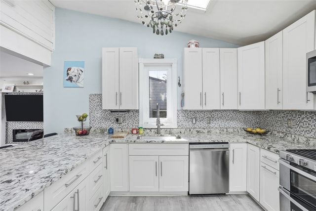 116 S Pasadena Drive, Fox Chapel, PA 15215