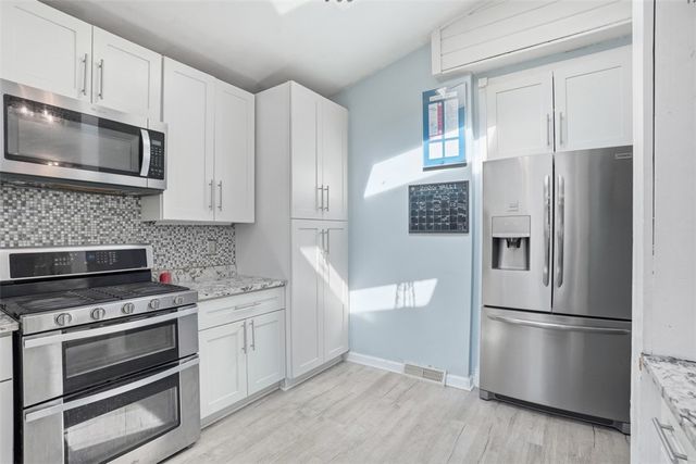 116 S Pasadena Drive, Fox Chapel, PA 15215
