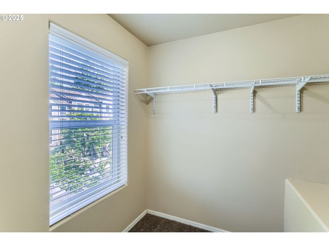 10175 Nw WILSHIRE Ln 40, Portland, OR 97229