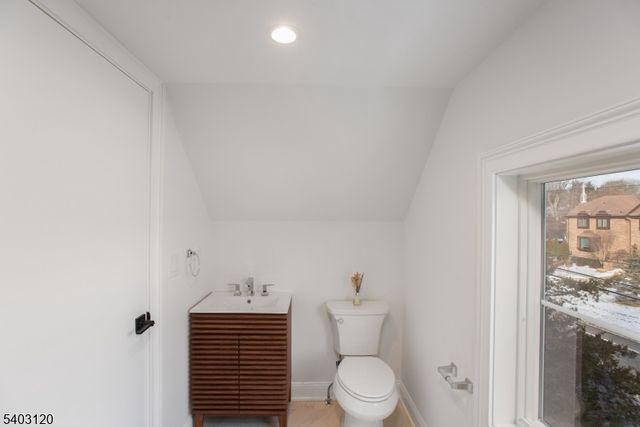 1 Emmett St, Chatham Twp., NJ 07928