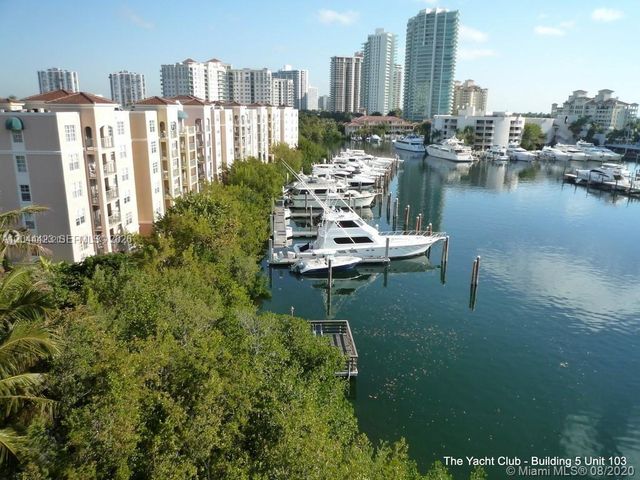 19501 E Country Club Dr 104, Aventura, FL 33180
