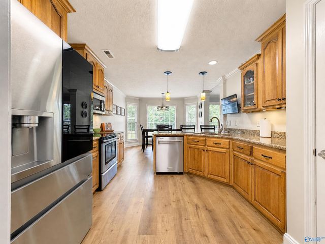 305 Wildwood Way, Somerville, AL 35670
