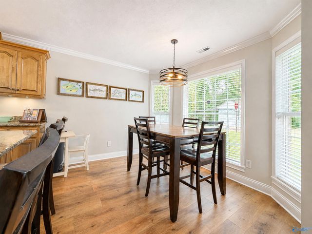 305 Wildwood Way, Somerville, AL 35670