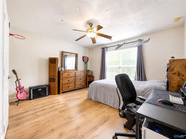 305 Wildwood Way, Somerville, AL 35670