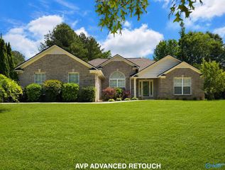 305 Wildwood Way, Somerville, AL 35670