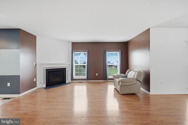 129 SEURAT LN, Martinsburg, WV 25403