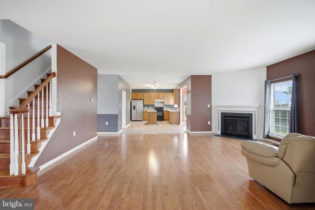 129 SEURAT LN, Martinsburg, WV 25403
