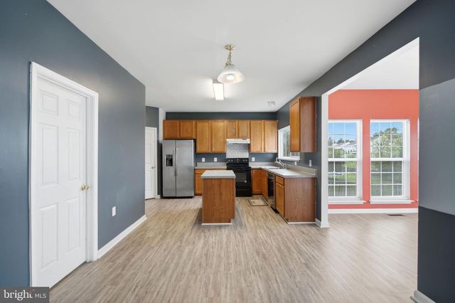 129 SEURAT LN, Martinsburg, WV 25403
