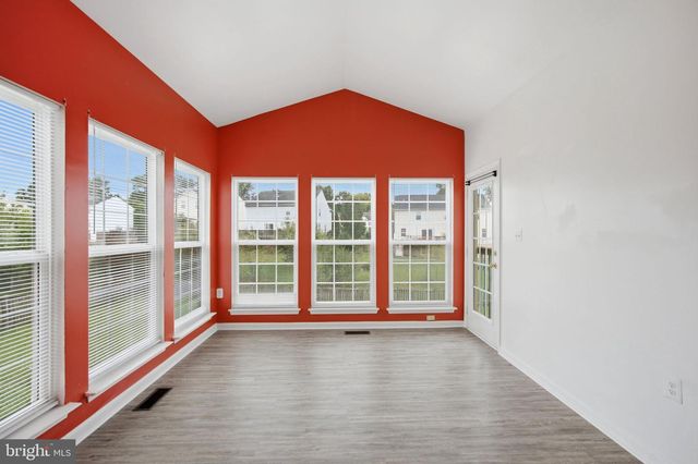 129 SEURAT LN, Martinsburg, WV 25403