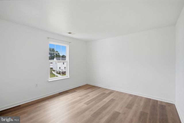 129 SEURAT LN, Martinsburg, WV 25403