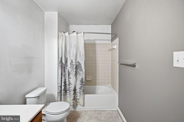 129 SEURAT LN, Martinsburg, WV 25403