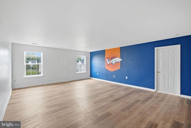 129 SEURAT LN, Martinsburg, WV 25403